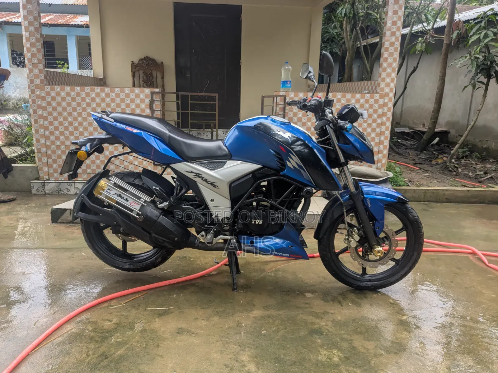 New TVS Apache 160 4V 2020 Blue