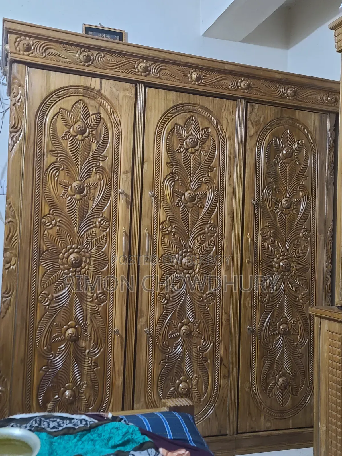 Three-part teak wood wardrobe