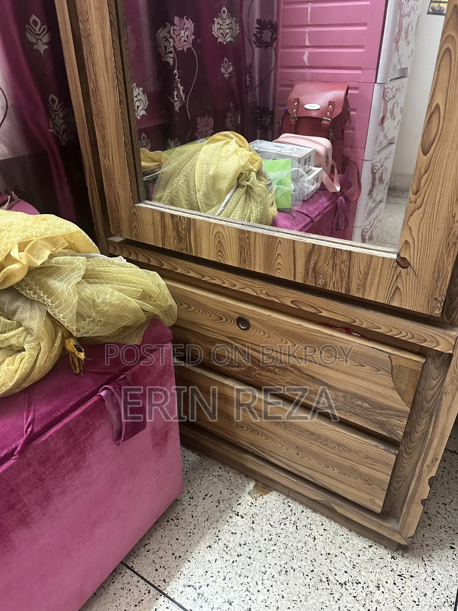 Wooden Almirah With Mirror