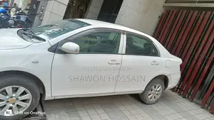 Toyota Axio 2011 সাদা
