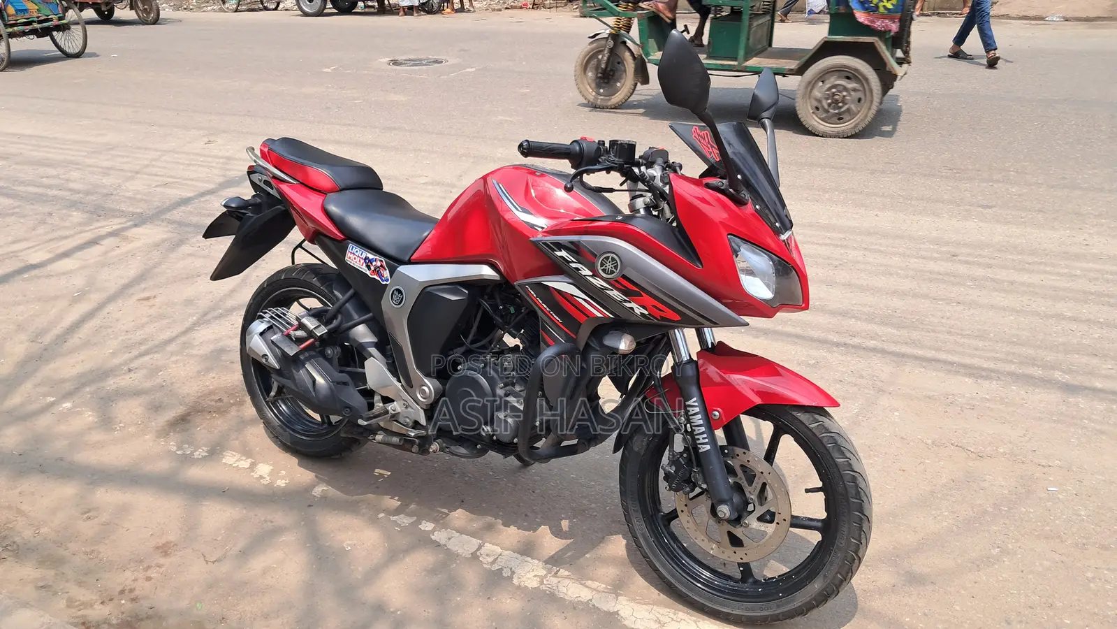 Yamaha 2018 Red