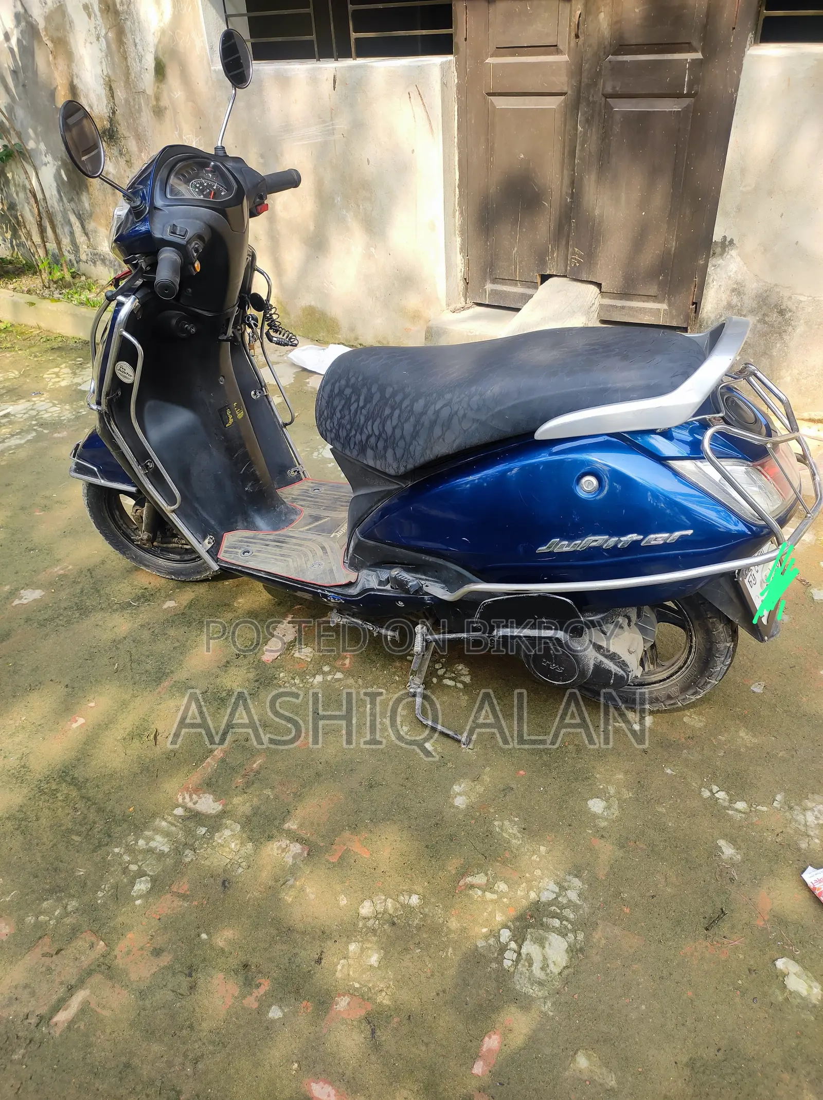 TVS 2022 Blue