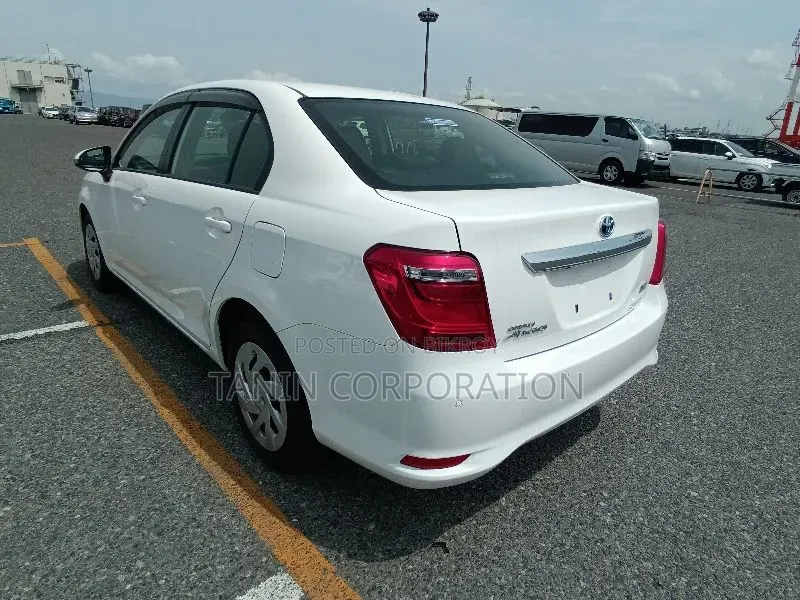Toyota Axio 2021 White