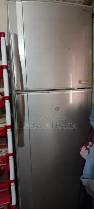 Fridge (Sharp Company)