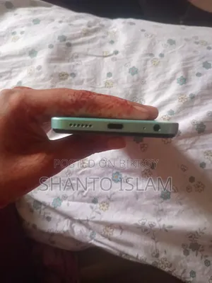 New Infinix Smart 8 64 GB White