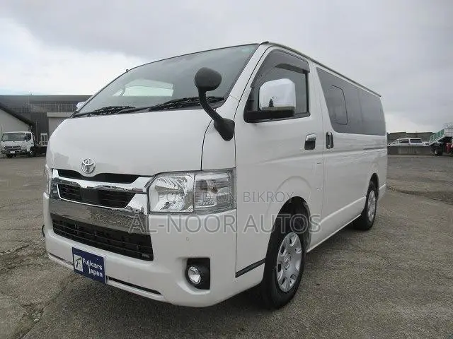 Toyota HiAce 2021 White