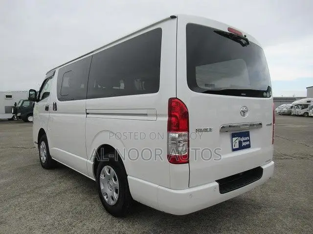 Toyota HiAce 2021 White