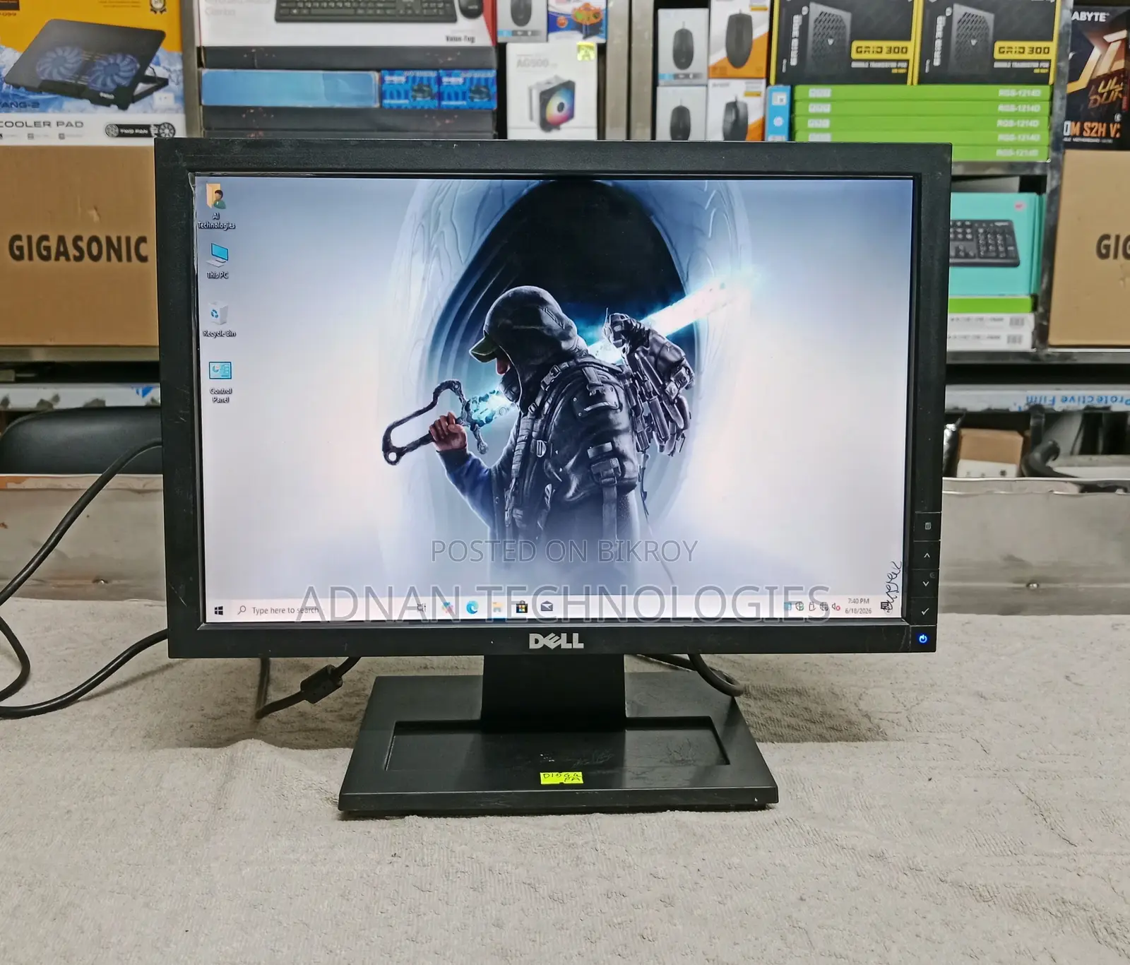 Dell 17-inch Wide Screen HD Monitor - Official Monitor