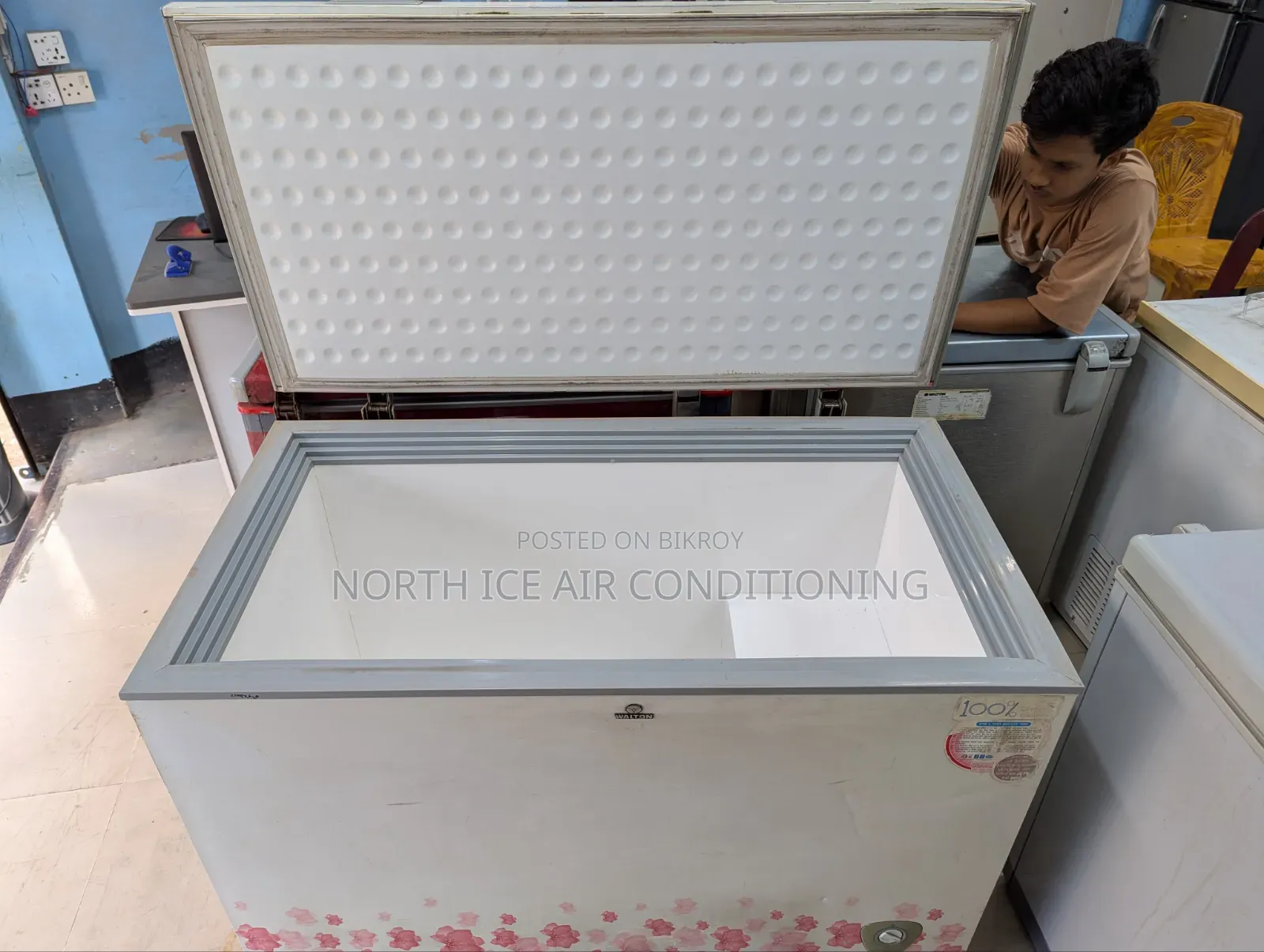 Walton Deep Freezer 380 Ltr.