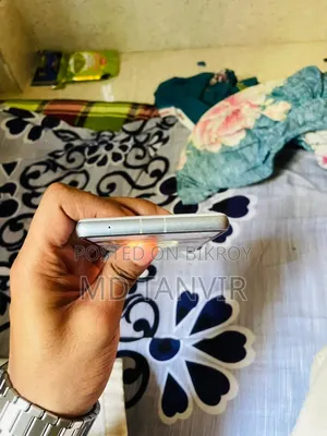 Google Pixel 7a 128 GB White