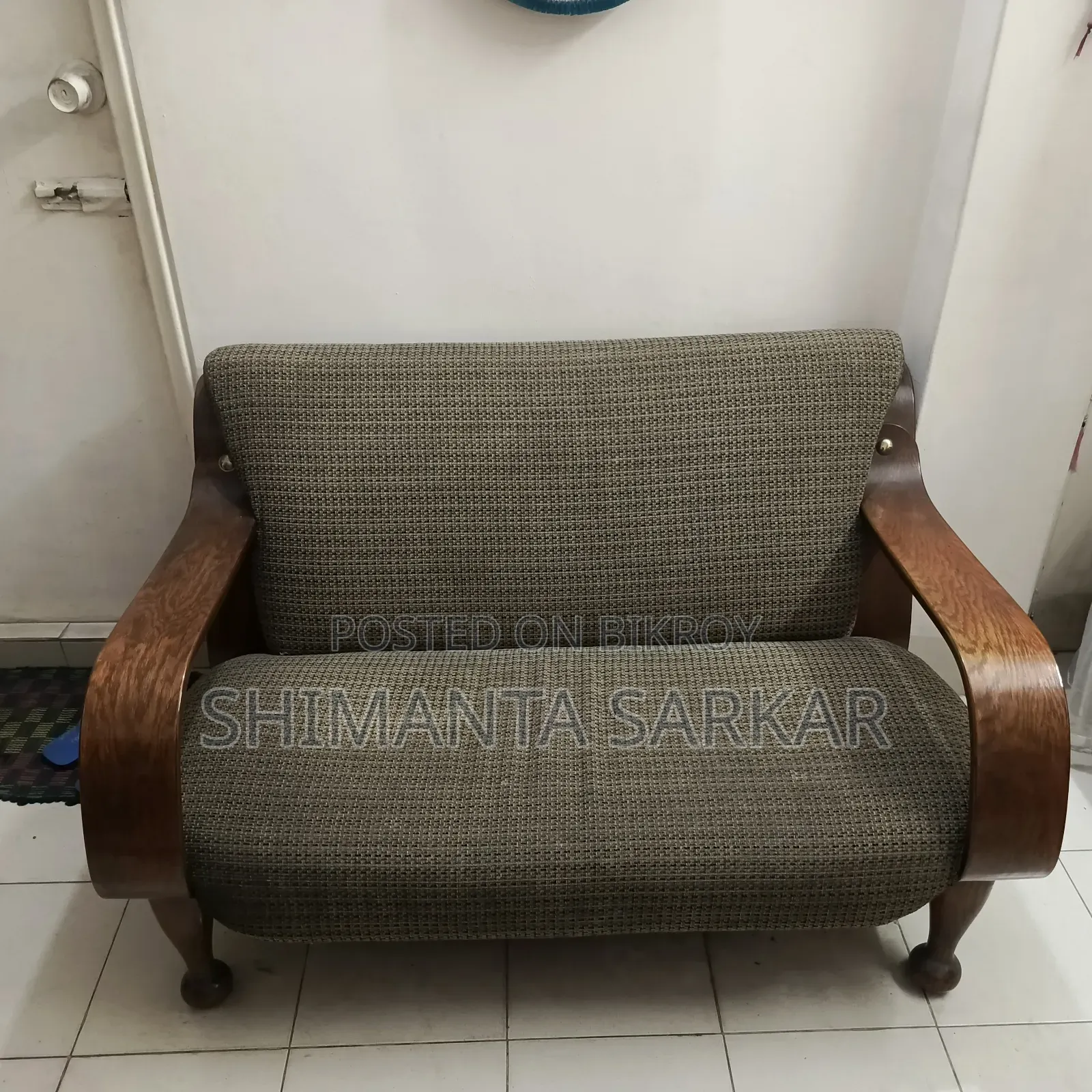 হাতিল সোফা