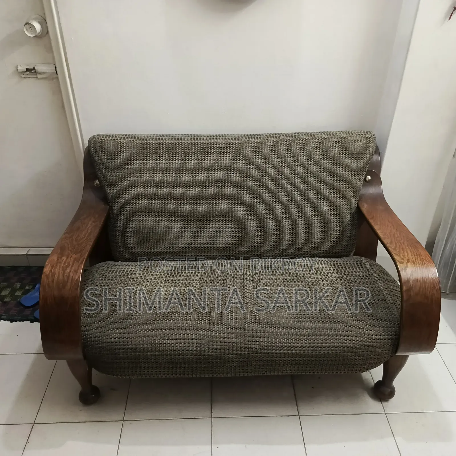 হাতিল সোফা