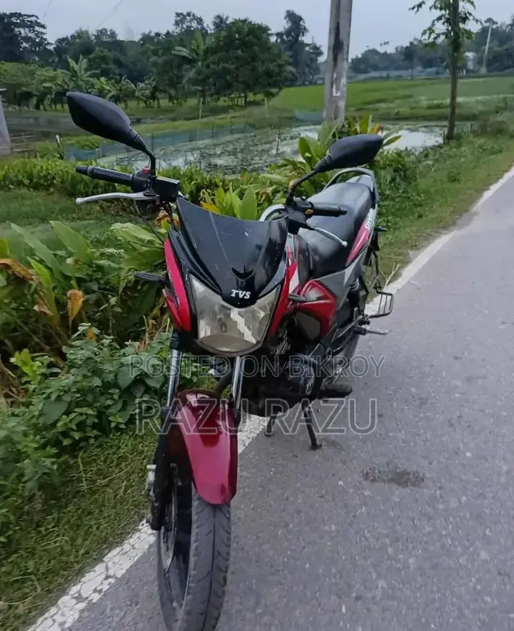 TVS Stryker 125 2017 Red