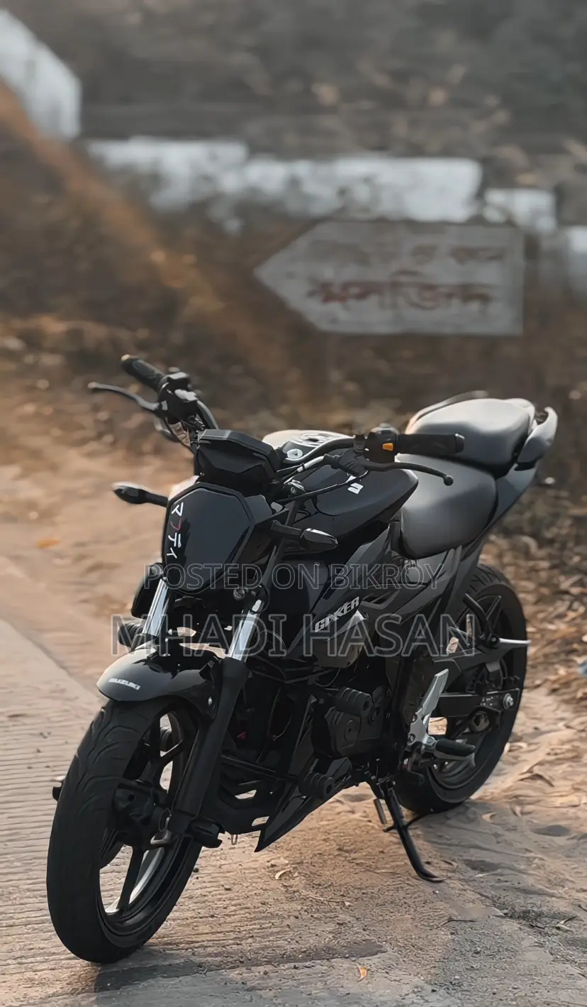 Suzuki Bike 2025 Black