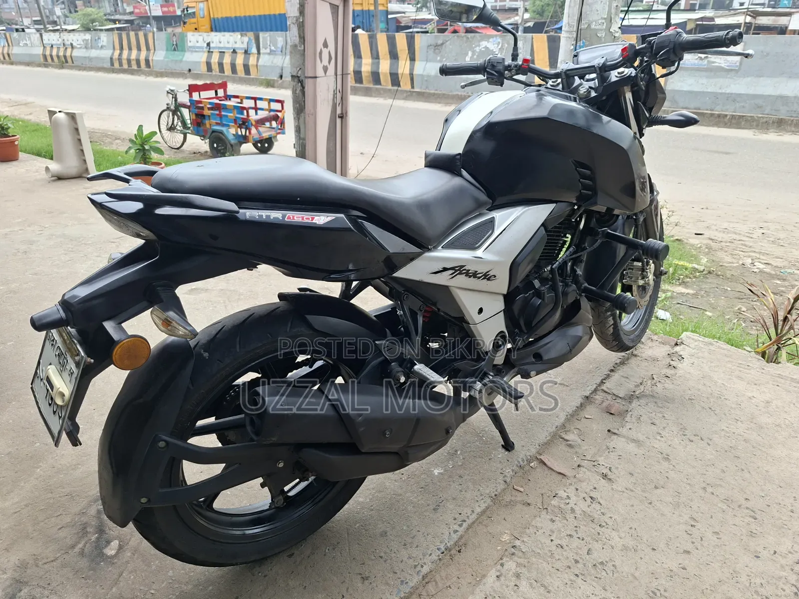 TVS Apache 160 4V 2018 Black
