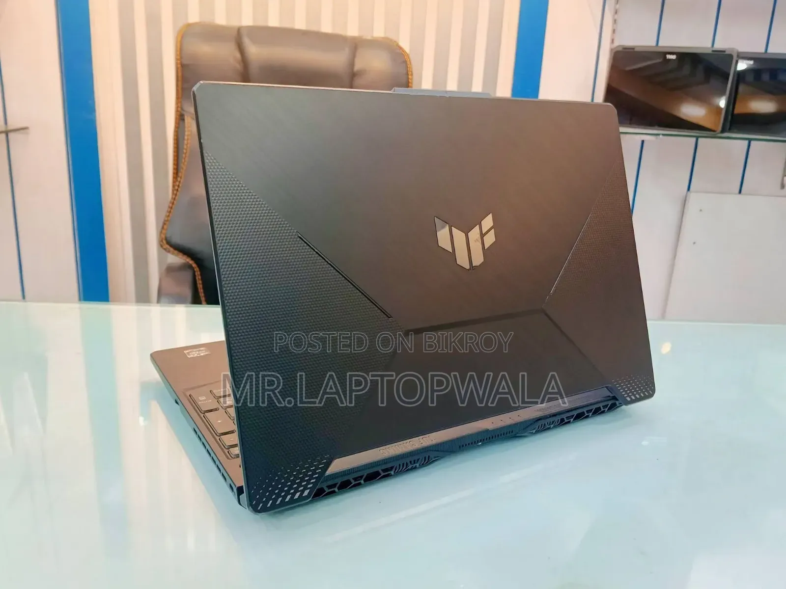 Laptop Asus TUF Gaming F16 8GB AMD Ryzen 7 SSD 512GB