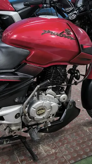 Bajaj Pulsar 150 2013 Red