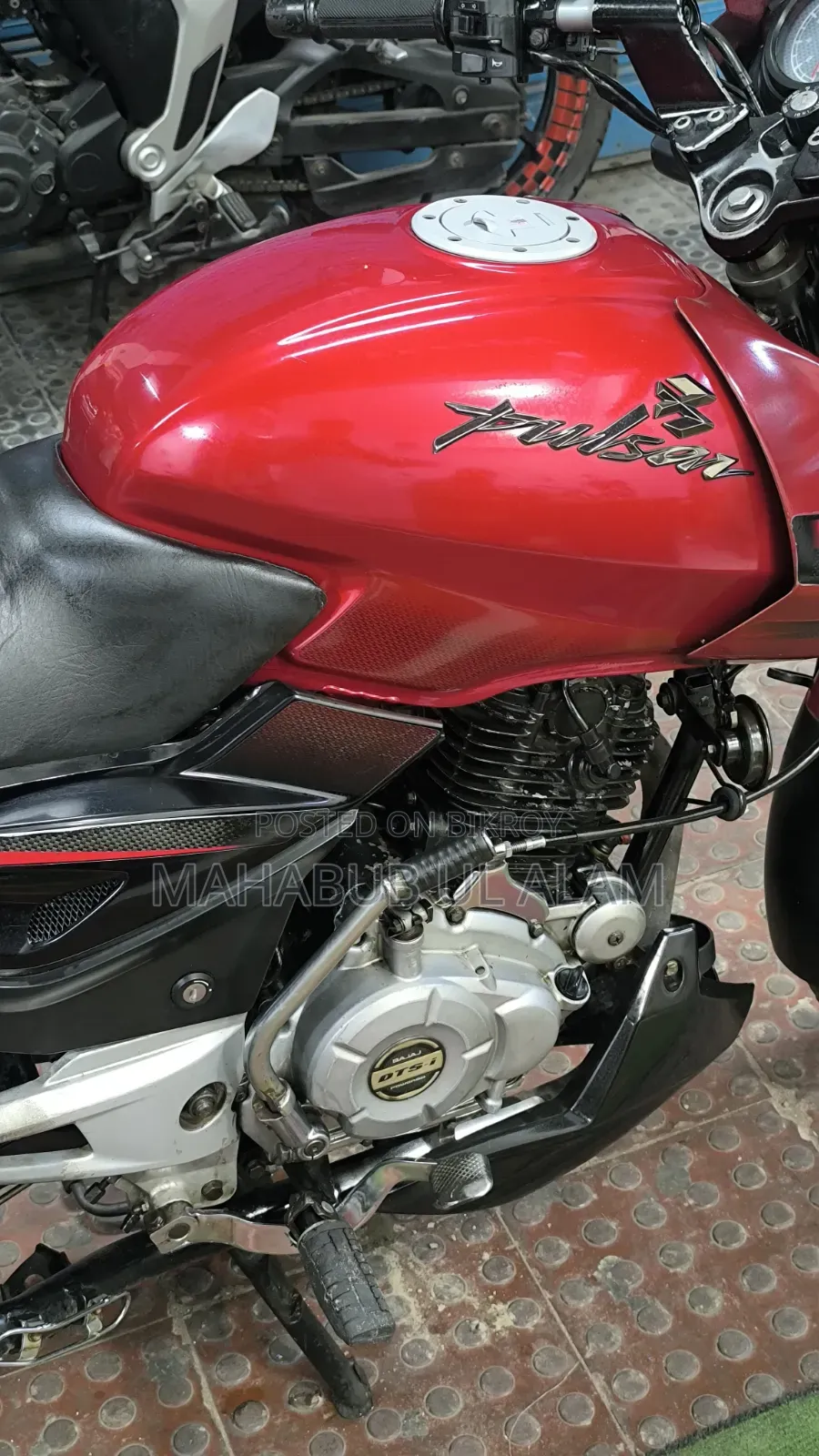 Bajaj Pulsar 150 2013 Red