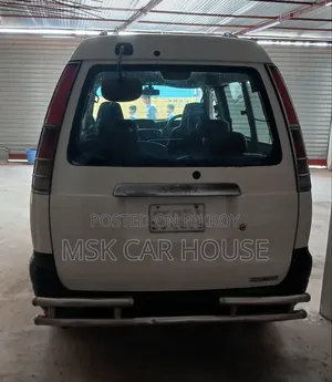 Toyota Noah 2005 White