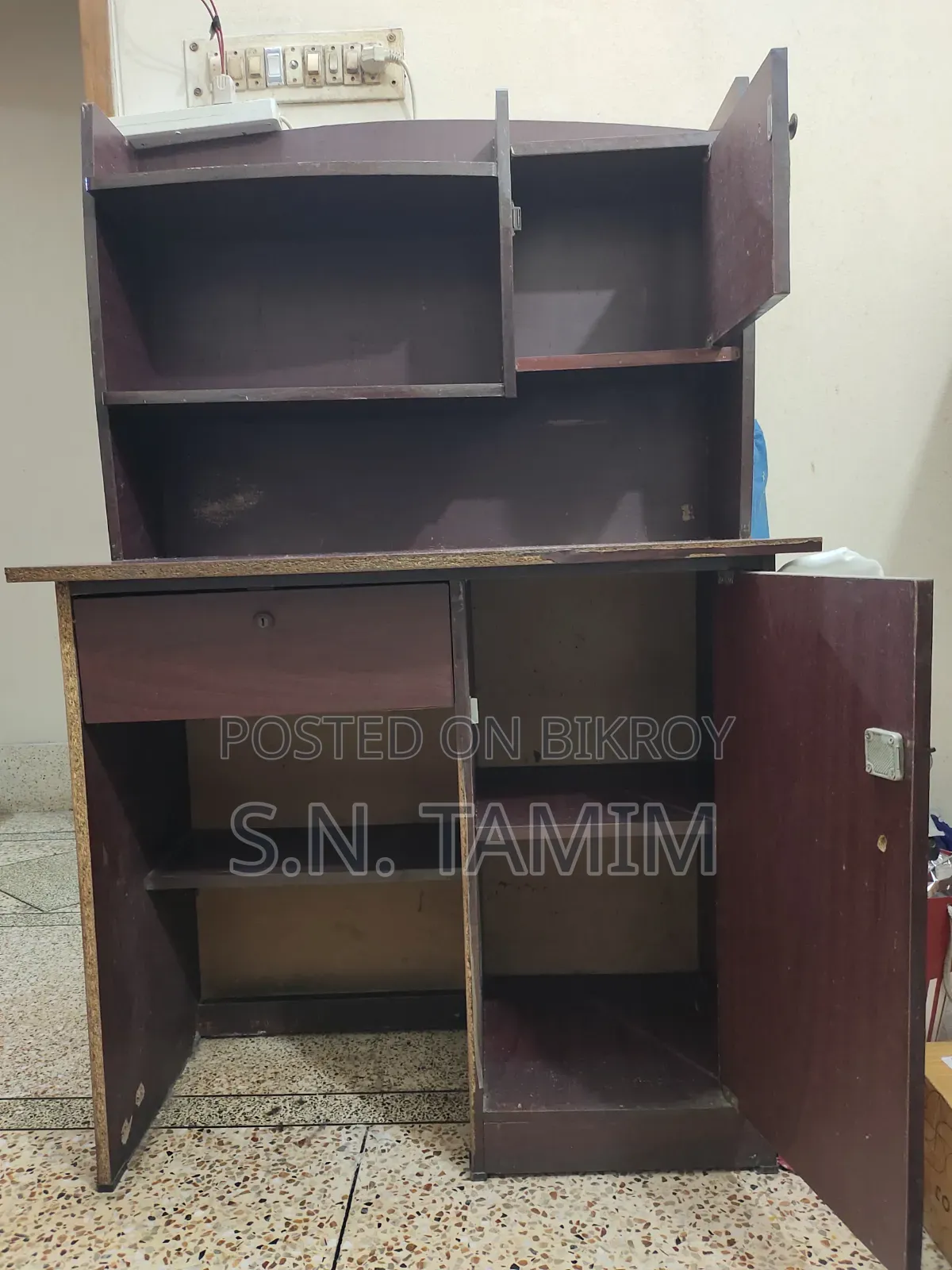 Reading Table