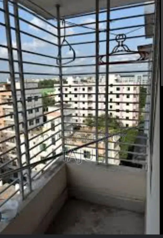 হালিশহরে ৩ বেডরুমের অ্যাপার্টমেন্ট বিক্রির জন্য