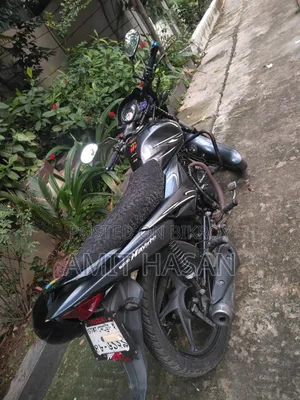 সুজুকি হায়াতে ২০২০ গ্রে
