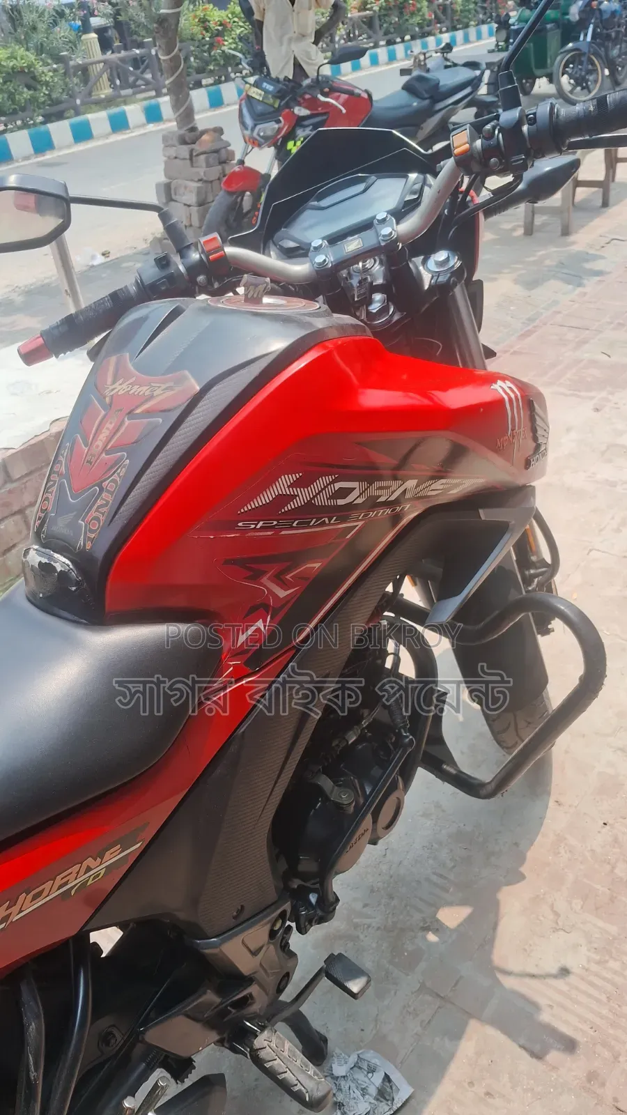 Honda Hornet 2019 Red