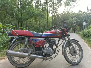 Honda 2000 Red