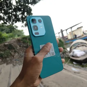 Infinix 128 GB Blue