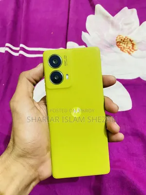 Motorola Moto G85 128 GB Yellow