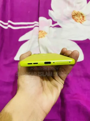 Motorola Moto G85 128 GB Yellow