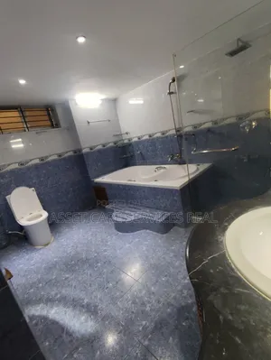 6-bedroom Apartment in Gulshan for Rent