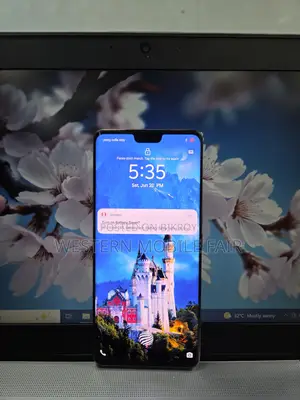 Vivo 128 GB Gold