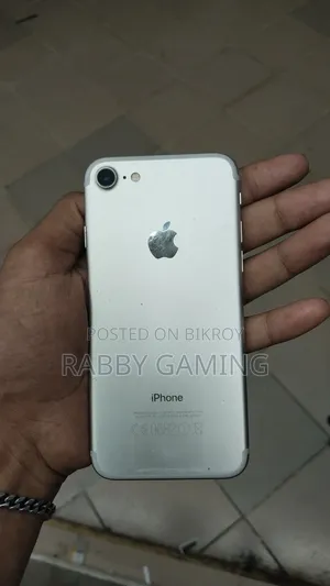 Apple iPhone 7 32 GB Silver