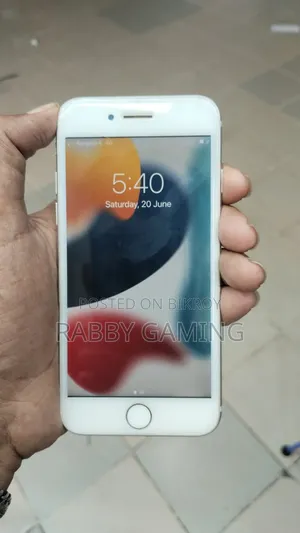 Apple iPhone 7 32 GB Silver