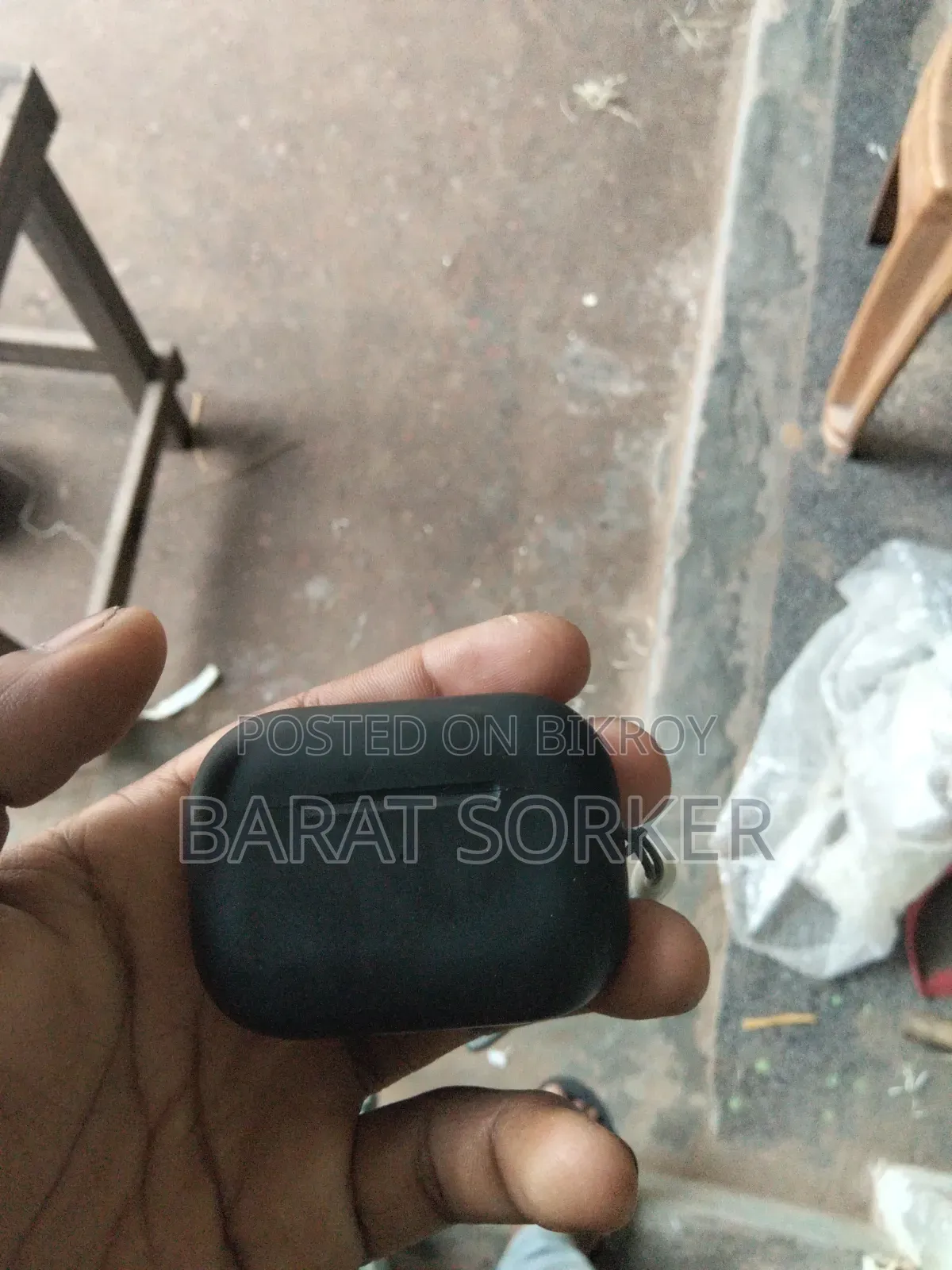 The headphone is very good, I am selling it because I need money, those who want to buy it, contact directly