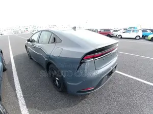 Toyota Prius 2024 Gray