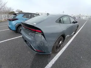 Toyota Prius 2024 Gray