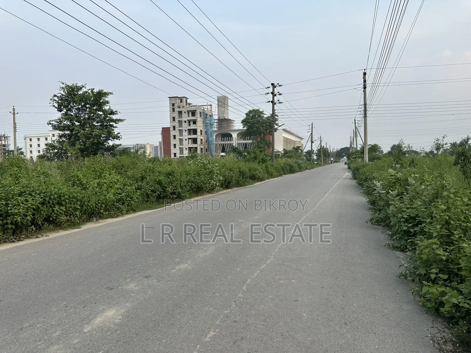 Block-N, South-Facing, 3-Katha, Near Central Mosque, Bashundhara R/A