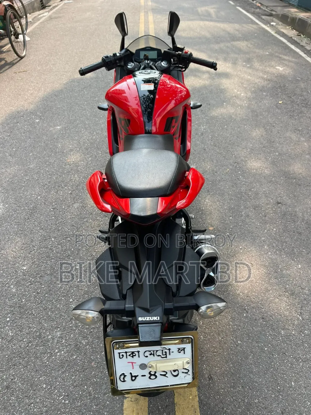 সুজুকি জিক্সার এসএফ এফআই ২০২২ লাল