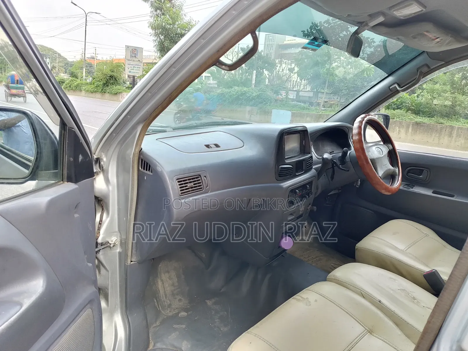 Toyota Voxy 2005 Silver