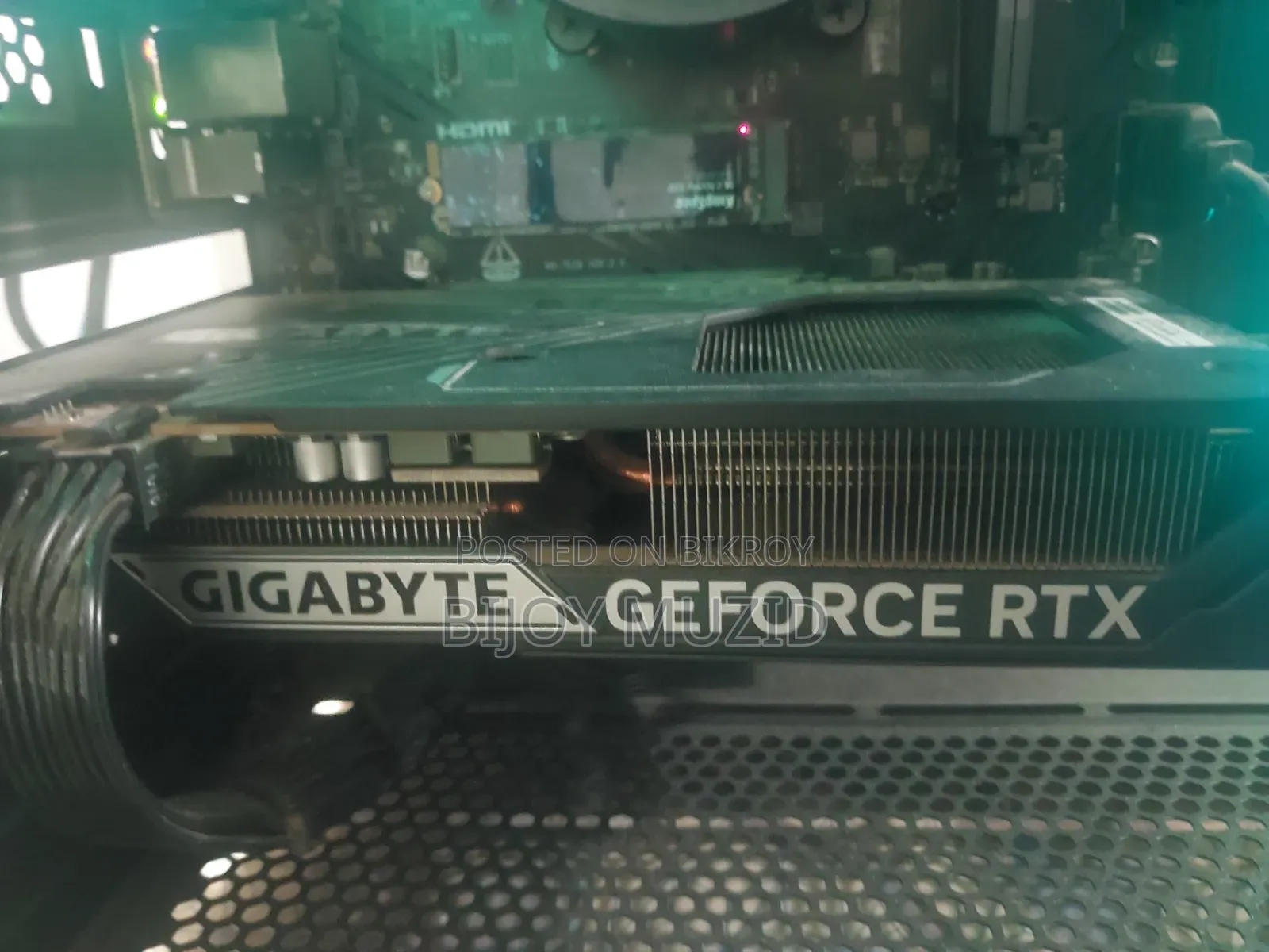 Gigabyte Nvidia Geforce RTX 5060 Wind Force OC 8GB 2 Fans