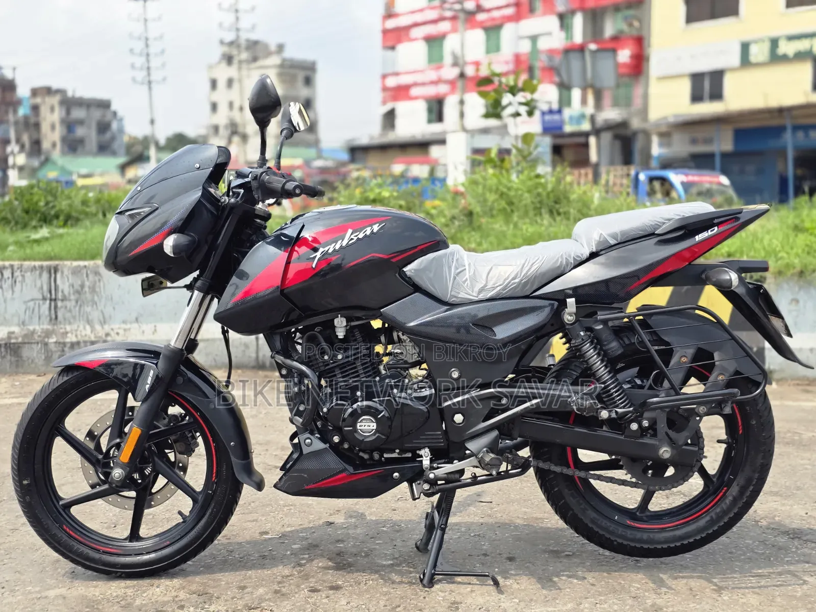 Bajaj Pulsar 150 2025 Black