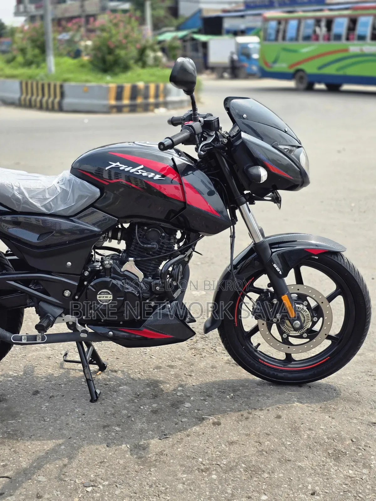 Bajaj Pulsar 150 2025 Black