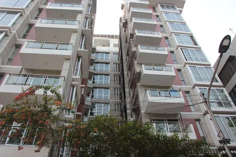 3-bedroom Apartment in Assurance Gool Meher, Dhanmondi for rent