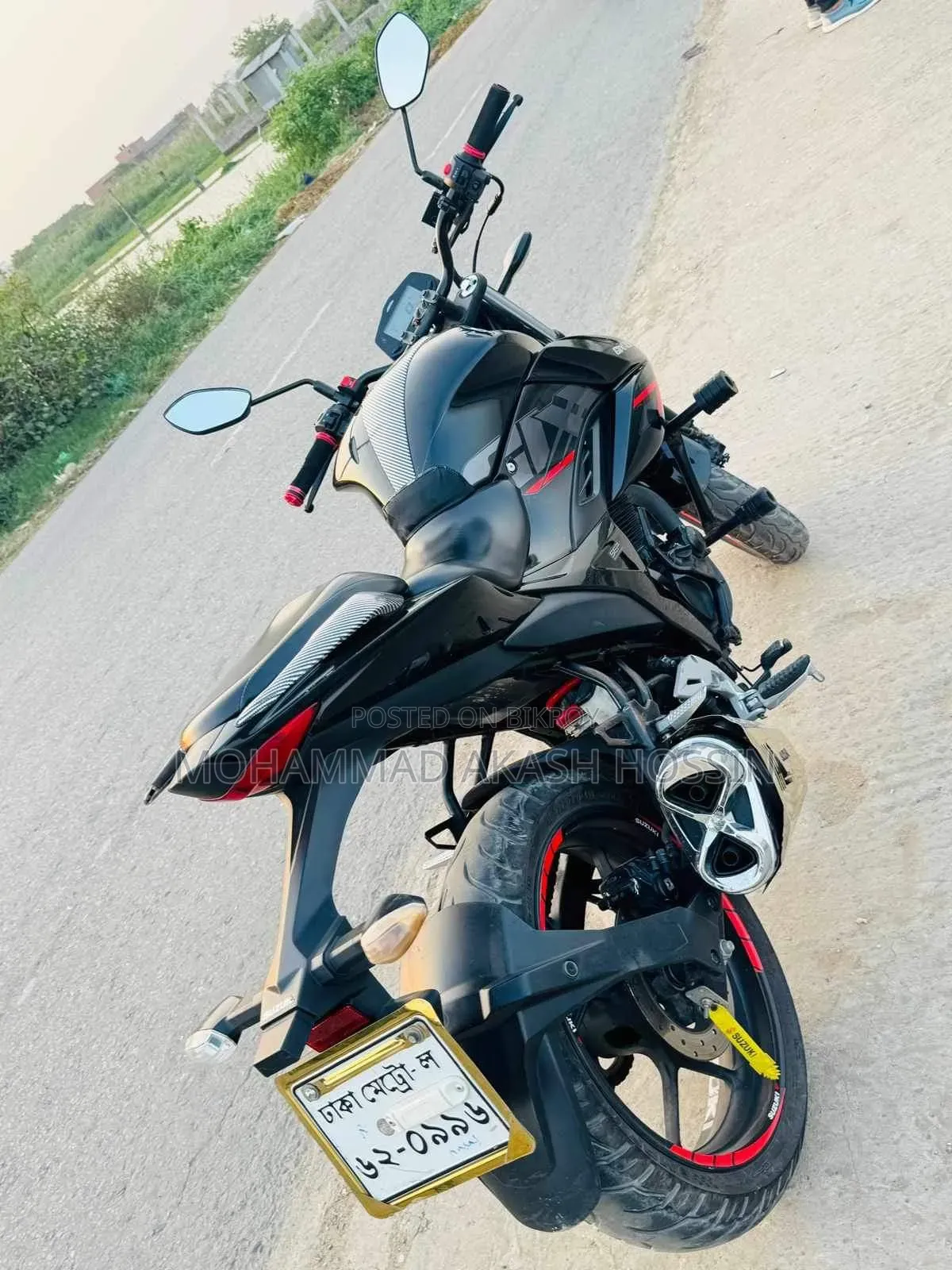 Suzuki 2022 Black