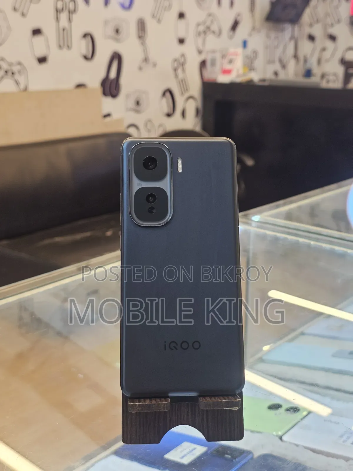 iQOO 256 GB Black