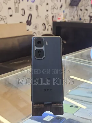 iQOO 256 GB Black