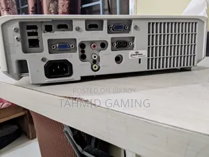 Projector CP X3041