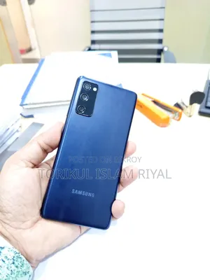Samsung Galaxy S20 FE 5G 128 GB Purple